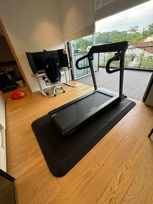 CE 인증서 HOME 체육관 매트 생산 공장 비독성 중량 체육관 매트 음 흡수 체육 바닥